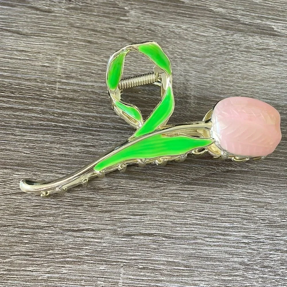 Tulip  hair  clip N63